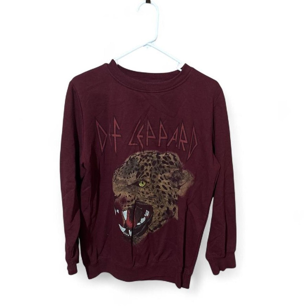 maroon Def Leppard graphic crewneck sweatshirt - M
